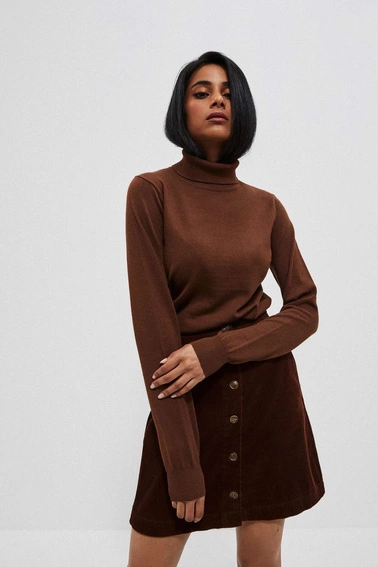 Golf z dzianiny kasztanowy