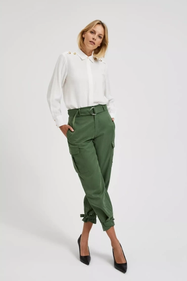 Gładka koszula z długimi rękawami i kołnierzykiem biała