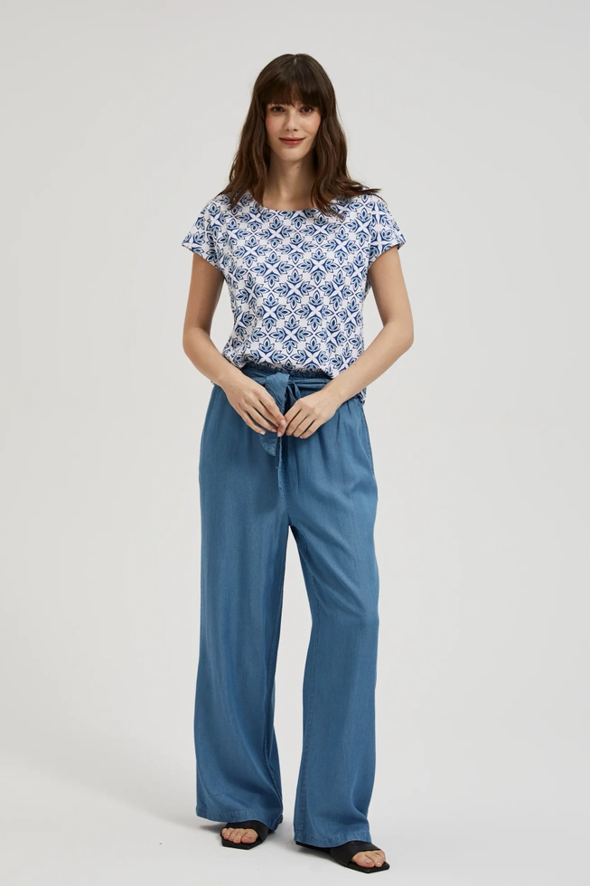 Wzorzysta bluzka z krótkimi rękawami biała