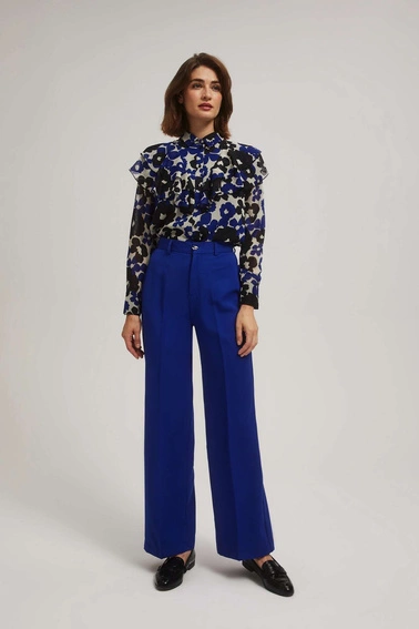 Spodnie w kant z szerokimi nogawkami niebieskie