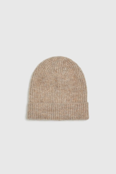Czapka z metaliczną nitką beżowa