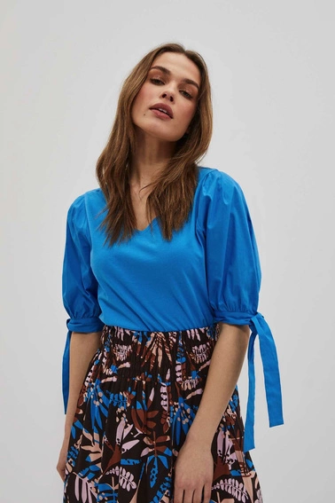 Bluzka z wiązaniem na rękawach lazurowa