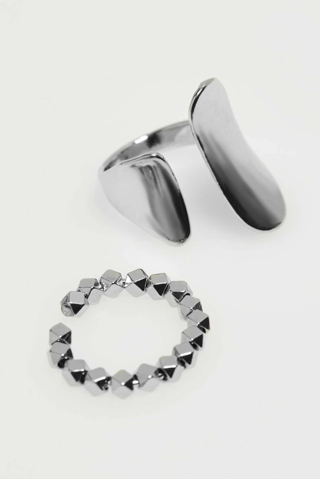 Eleganckie pierścionki - zestaw 4 sztuk