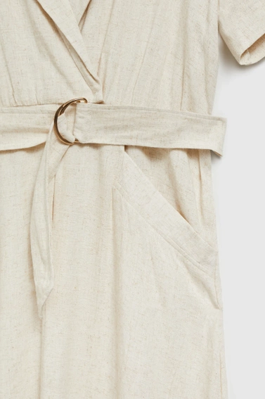 Lniana sukienka z dekoltem w serek beżowa