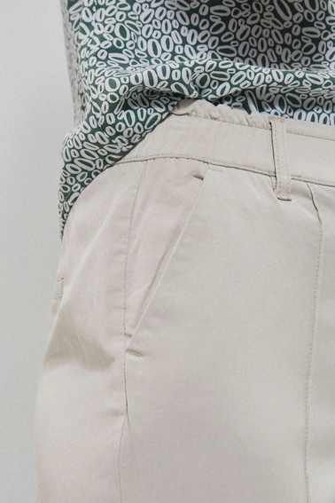 Spodnie lyocell z wysokim stanem