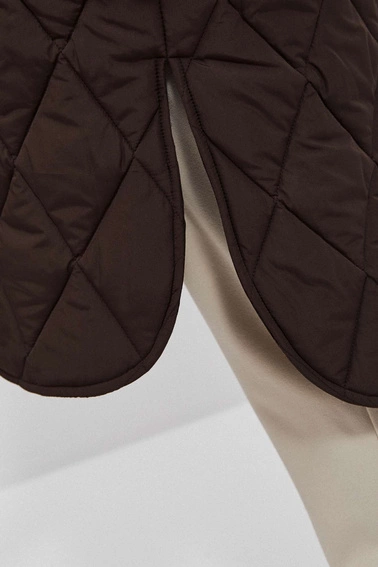 Długa pikowana kurtka