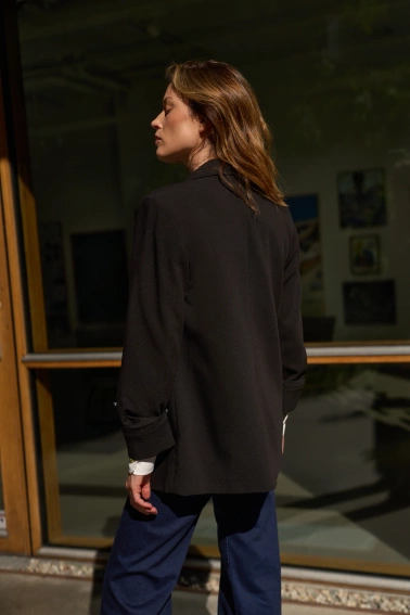 Gładka marynarka czarna