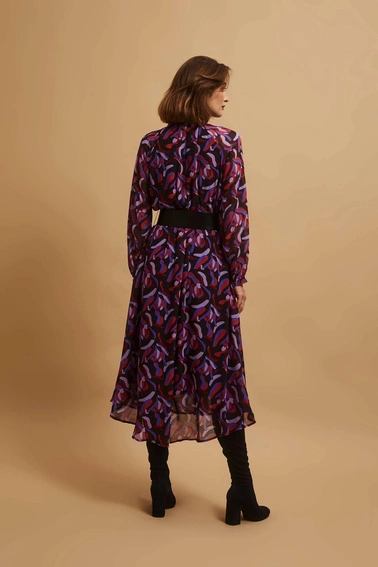 Sukienka midi z paskiem