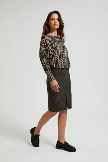 Ołówkowa spodnica z metaliczną nitką czarna