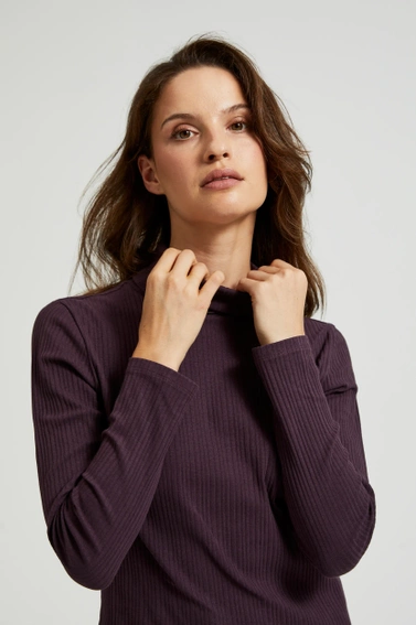 Prążkowany golf z długimi rękawami fioletowy