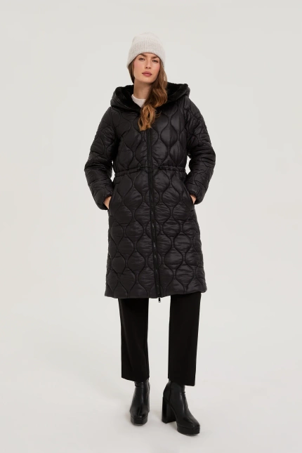 Kurtka z kapturem czarna