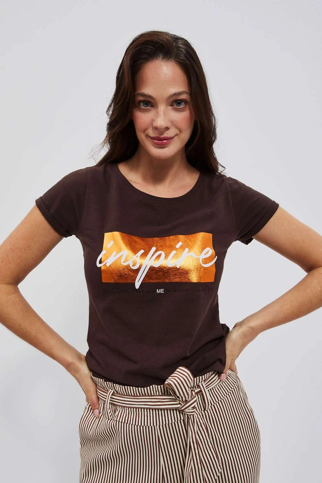 T-shirt z napisem ciemnbrązowy