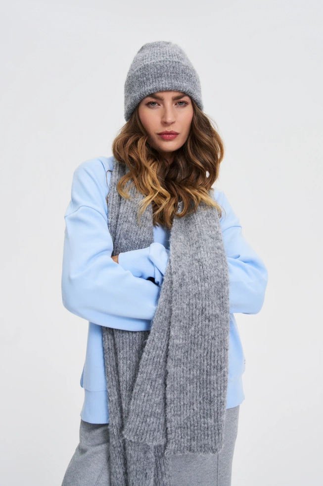 Czapka z dodatkiem wełny szara