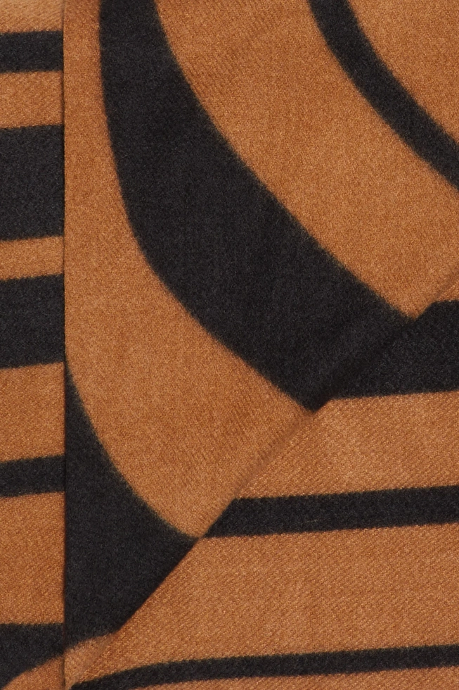 Szal w geometryczny wzór brązowy