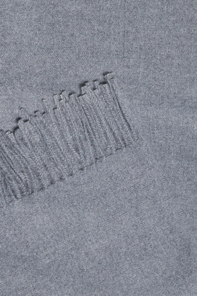 Szal z frędzlami szary