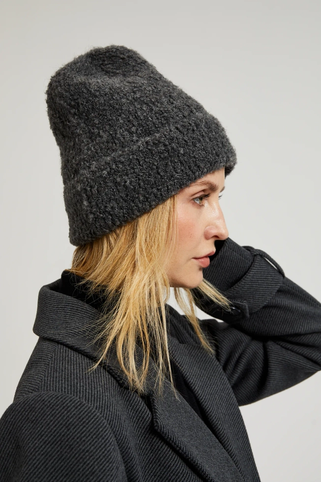 Wywijana czapka z dodatkiem wełny grafitowa