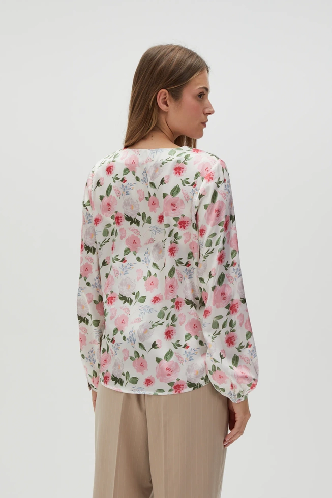 Koszula w kwiaty z dekoltem w serek biała
