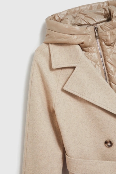 Płaszcz z kapturem beżowy