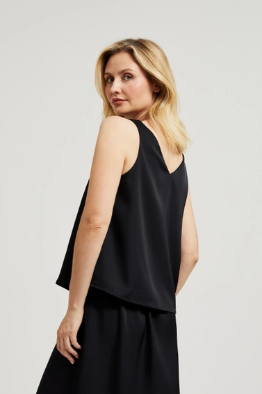 Gładka koszula z dekoltem w serek czarna