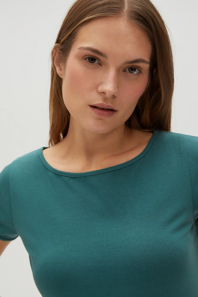 Dopasowany t-shirt zielony