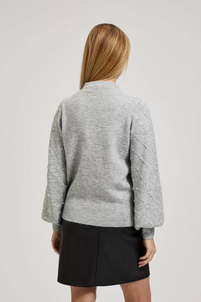 Sweter z bufiastymi rękawiami