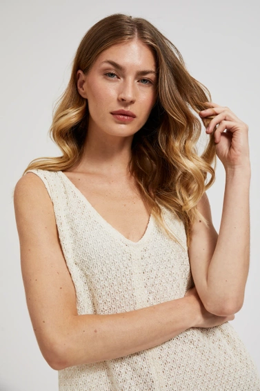 Ażurowa sukienka z dekoltem w serek beżowa