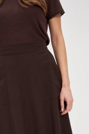 Spódnica z rozcięciem brązowa