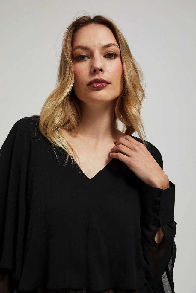 Koszula z falbanami i dekoltem w serek czarna