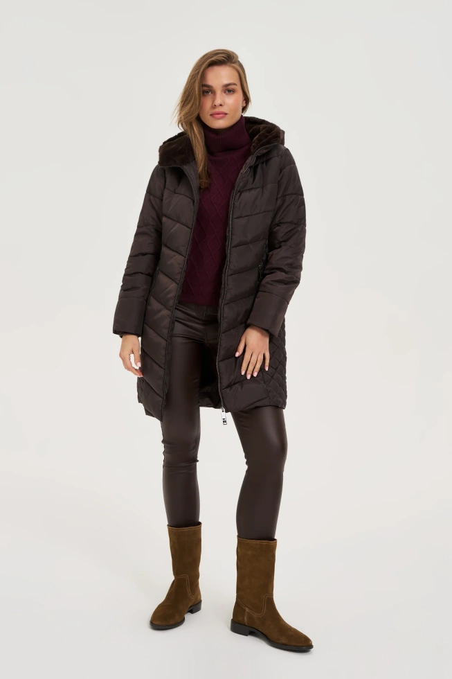 Kurtka z ocieplanym kapturem brązowa