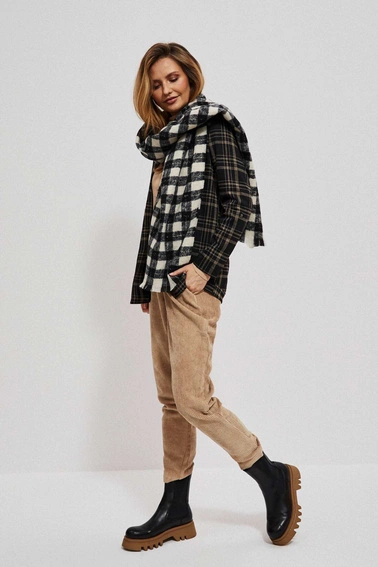 Szal w kratę czarny