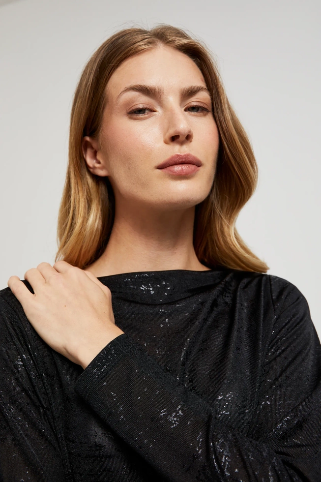 Bluzka z marszczonym dekoltem i długimi rękawami czarna