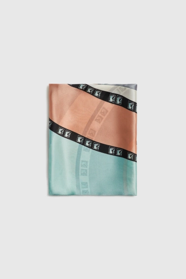 Wzorzysty szal miętowy