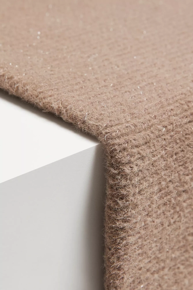 Komin z metaliczną nitką kawowy