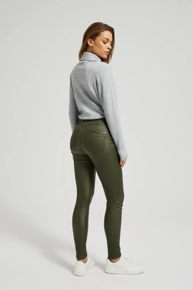 Woskowane spodnie rurki oliwkowe