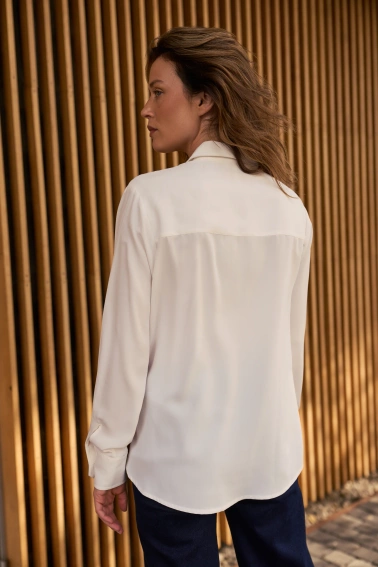 Koszula ze złotymi guzikami ecru