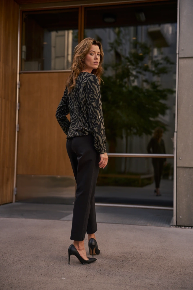 Spodnie cygaretki czarne