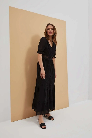 Sukienka maxi boho z koronką czarna