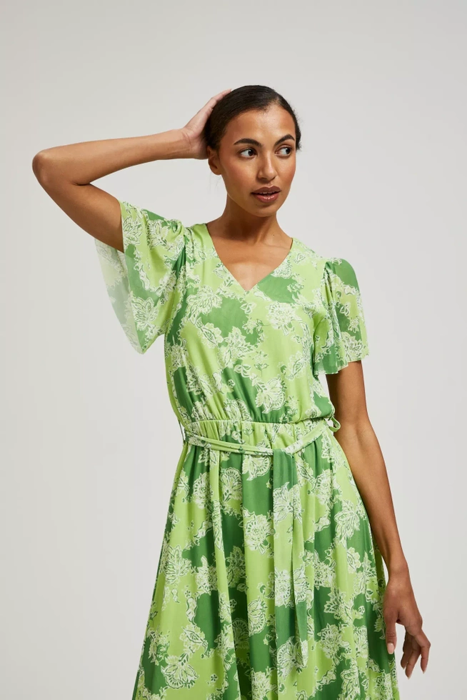 Sukienka w kwiaty zielona