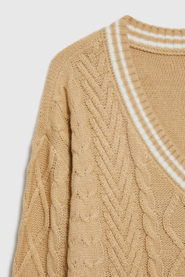 Sweter z dekoltem w serek beżowy