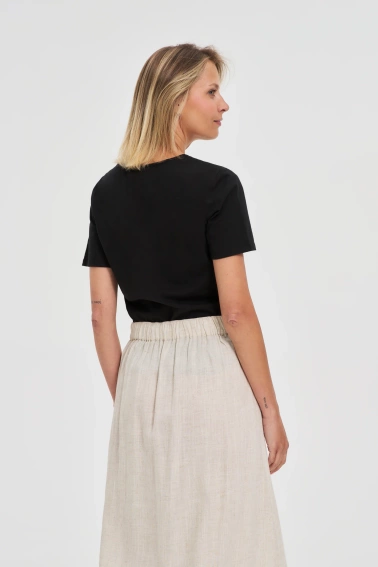 Bluzka z dekoltem karo czarna