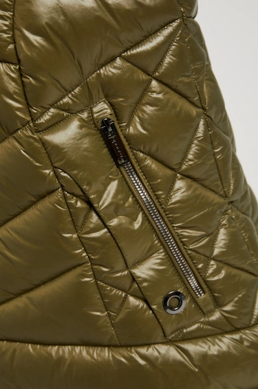 Pikowana kamizelka zapinana na zamek oliwkowa