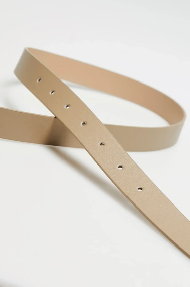 Gładki pasek beżowy