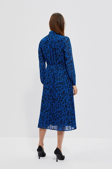 Sukienka z plisowanym dołem 