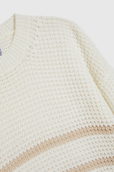 Sweter w paski z okrągłym dekoltem beżowy