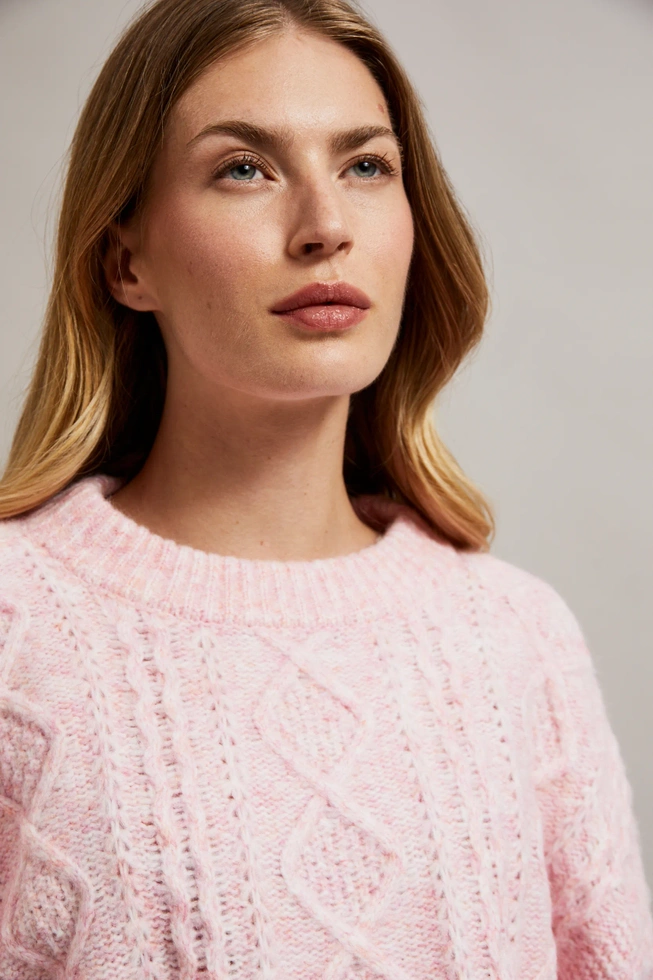 Sweter o luźnym fasonie różowy