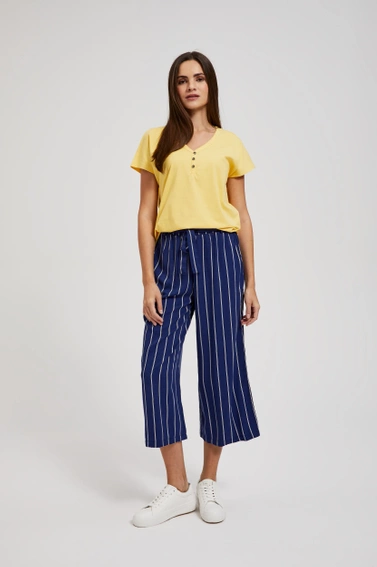 Bluzka z guzikami na dekolcie żółta