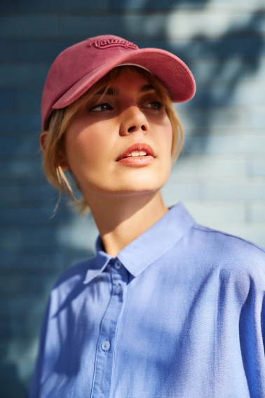 Czapka z daszkiem różowa