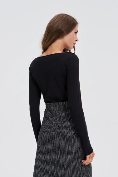 Dopasowana bluzka z długimi rękawami czarna