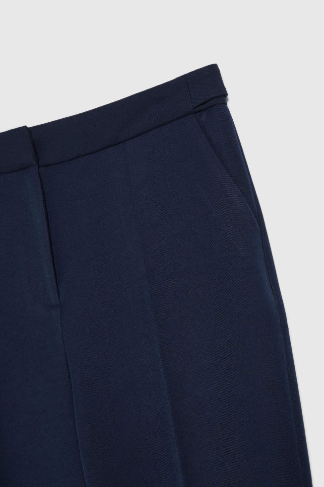 Spodnie z prostymi nogawkami w kant granatowe
