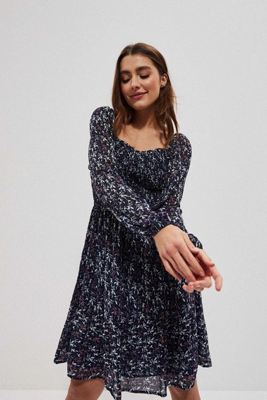 Wzorzysta sukienka granatowa